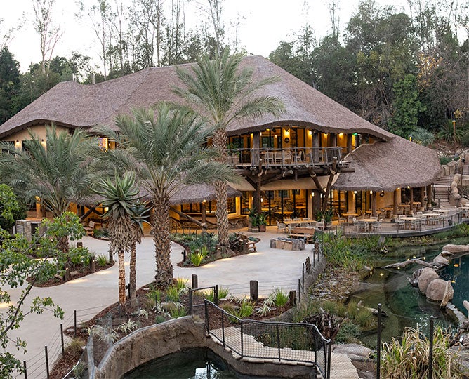 Tu Grill Outside Dining